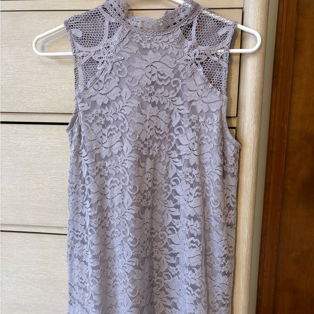 Elegant Lace Sleeveless Dress